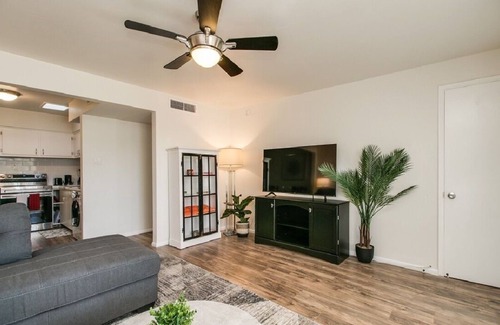 Arcadia Lite Apartment | Cozy Arcadia Hideaway w/Charm & Style!