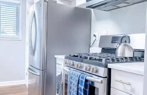 Claremont House | Cozy Arlington House: Family Friendly:15-min DC