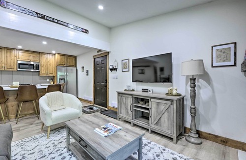 Avon Condo | Cozy Avon Condo w/Grill: Walk to Ski Shuttle