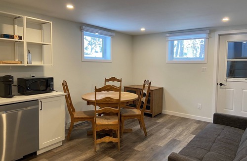 Potton Apartment | Cozy basement apartment near Owl’s Head.