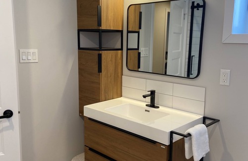 Potton Apartment | Cozy basement apartment near Owl’s Head.