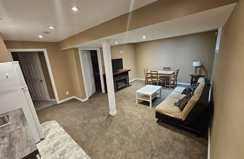 Southeast Calgary Apartment | Cozy basement suite