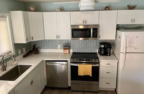North Ocean City Condo | Cozy Bayside Retreat! 3BR 2BA & Pet friendly!