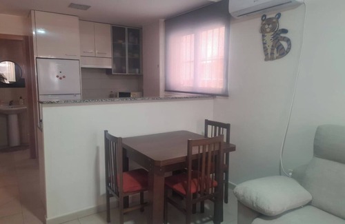 Plaza De La Costera Apartment | Cozy beach apartment with air conditioning and fast WiFi