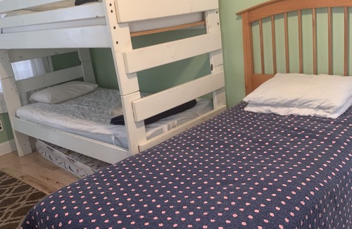 Ocean Park Cottage | Cozy beach cottage steps from the beach. Pet friendly!
