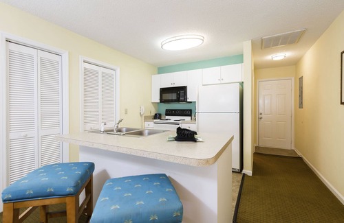 Garden City Condo | Cozy Beach Condo w/Pool Access