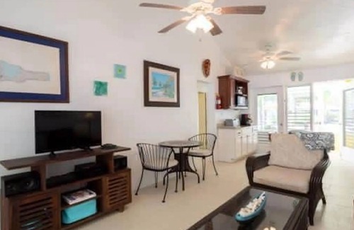 Rum Point Cottage | Cozy Beach Cottage at The Sea Lodges in Cayman Kai
