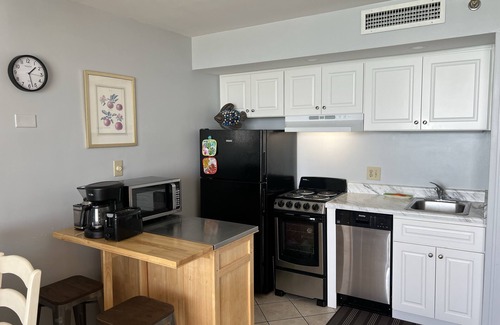 Myrtle Beach Condo | Cozy Beach Front Condo on Golden Mile, Direct Oceanfront View