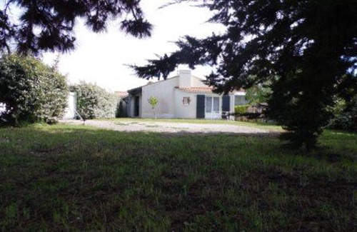 La Faute-sur-Mer House | Cozy Beach House Near Town Center in La Faute-sur-Mer