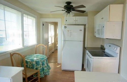 Old Lyme House | Cozy Beach House - Available year round