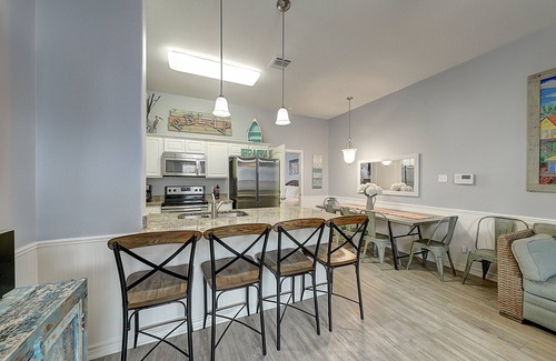 Corpus Christi House | Cozy Beach House with Pool & Private Hot Tub - Walk to Bay | Beach, Dog-Friendly