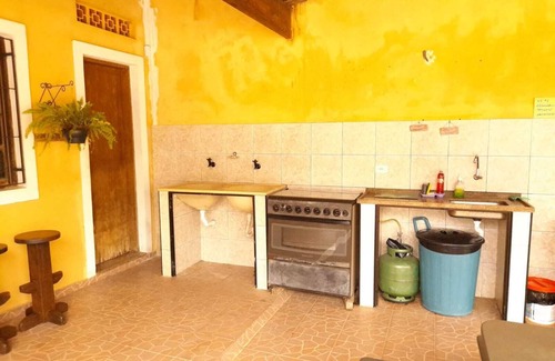 Peruibe House | Cozy Beach House with Pool and Wi-Fi - Ideal for Families and Pets