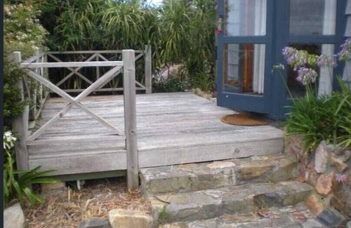 St Helens Cottage | Cozy Beach Shack