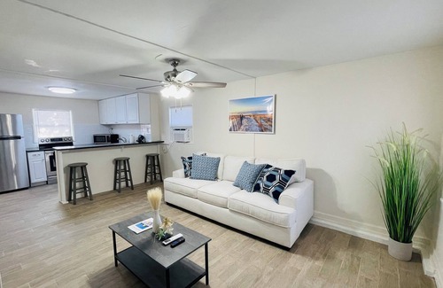 Holly Hill Apartment | Cozy Beach Town Getaway 5 Minute Drive From The Beach