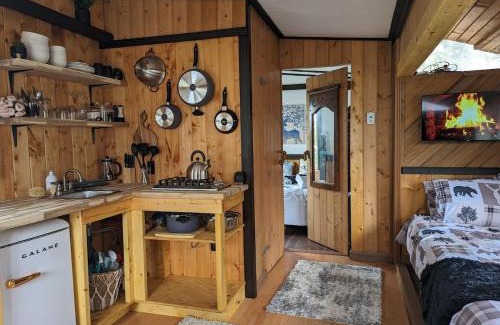 Sooke House | Cozy Beachfront Cabin at Woodside Farm