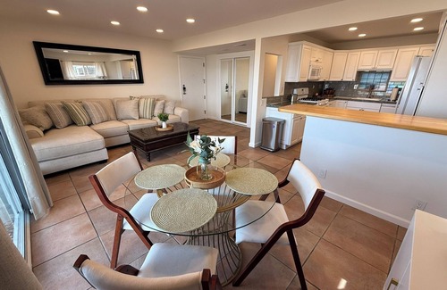 Playa Del Rey Condo | Cozy Beachfront Getaway!