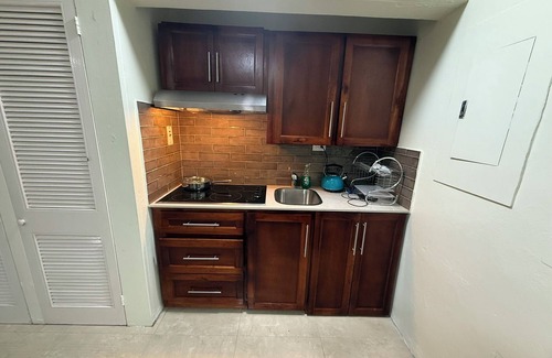 Orange Bay Apartment | Cozy Beachfront Studio apartment, private pool & Beach in Negril, Jamaica. #145