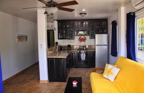 Glover's Reef Apartment | Cozy Beachfront Suite for Couples, Ground Floor