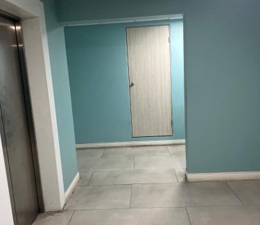 Portmore Apartment | Cozy Beachfront View