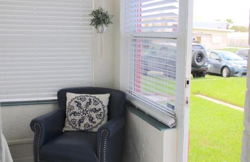 New Smyrna Beach Apartment | Cozy Beachside Cottage Studio