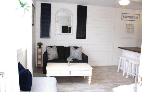 New Smyrna Beach Apartment | Cozy Beachside Cottage Studio