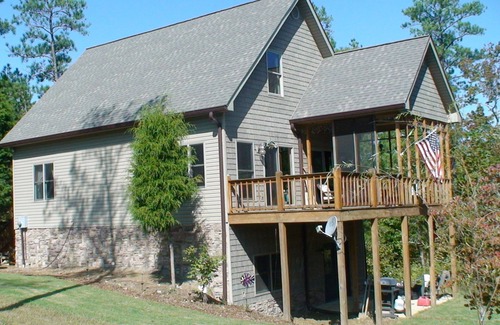 Cedar Bluff House | Cozy Bear Paradise on Weiss Lake in the foothills of the Appalachian Mountains