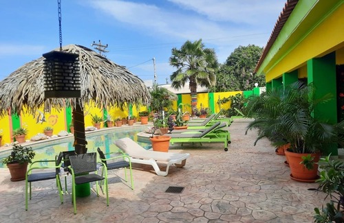 Punto de Oro Condo | Cozy beautiful 1 bedroom apartments, 5 minutes driving to eagle beach