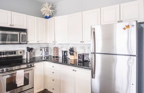 Belltown Condo | Cozy Belltown Condo with amazing Elliott Bay Views