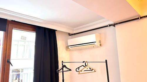 Sisli Apartment | Cozy Big Şişli Apartment , AC, Modern &for Family,Friendly in Center