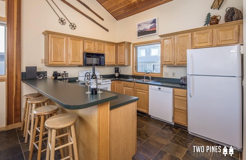 Big Horn Condo | Cozy Big Horn Home Walking Distance to Big Sky Resort | Ski-In/Out | Fireplace