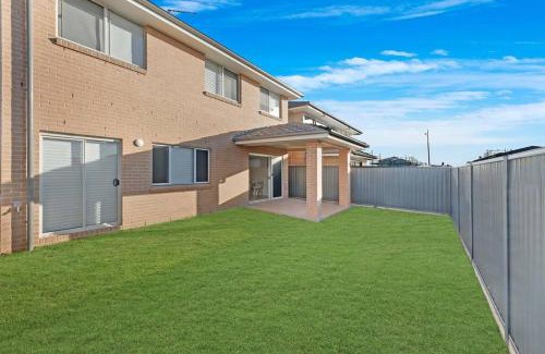 Marsden Park House | Cozy big House at Marsden Park