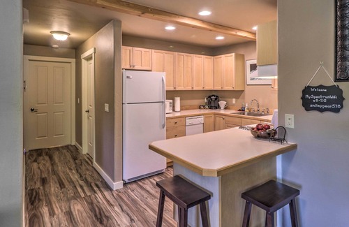 Bigfork Apartment | Cozy Bigfork Escape: Walk to Bigfork Harbor!