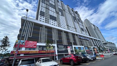 Kampung Bukit Dukong Apartment | Cozy black 3 bedroom , wifi , TVBox