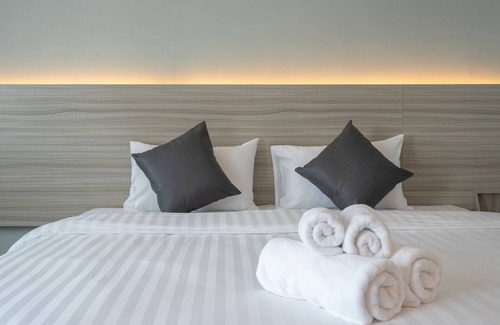 Racha Thewa Hotel | Cozy Blu Suvarnabhumi