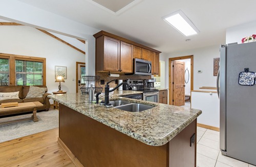 Blowing Rock House | Cozy Blue Ridge Retreat