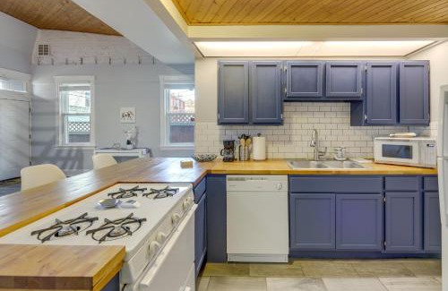 Clifton Heights House | Cozy Boho-Chic Loft about 2 Mi to Downtown Cincinnati