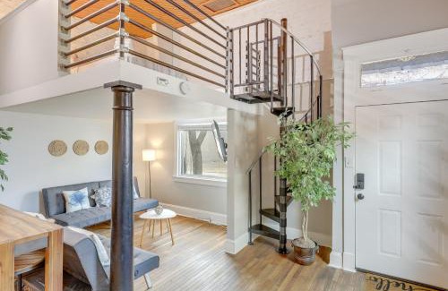 Clifton Heights House | Cozy Boho-Chic Loft about 2 Mi to Downtown Cincinnati