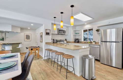 Alderwood Manor House | Cozy Bothell Rambler with Office, Game room bar and XL Fenced Yard