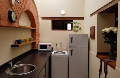 Centro Historico Apartment | COZY & BRIGHT APT - 5 min to Old Town
