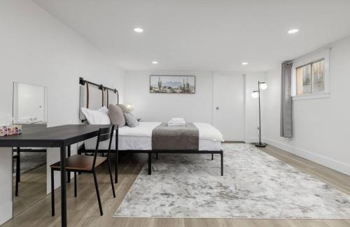Dunbar House | Cozy Bsmt Suite Near Ubc, Kits, And Dt Vancouver