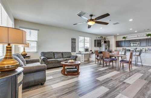 Tartesso House | Cozy Buckeye Home with Patio and Fire Pit!