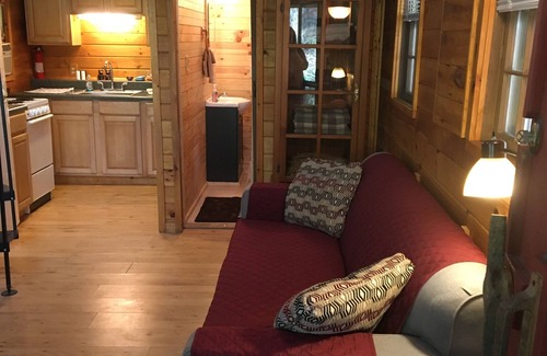Whittier Cabin | Cozy Cabin at a GREAT price*