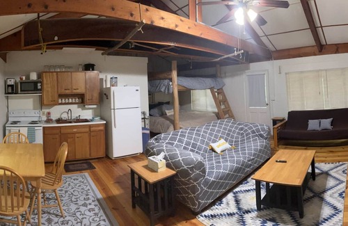 Mammoth Cave House | Cozy Cabin at Brier Creek
