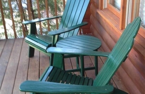 Gatlinburg Cabin | Cozy Cabin - Bear Forest! 2bd/2ba!
