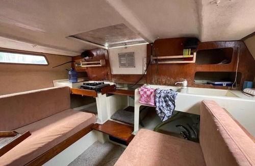 Haren Apartment | Cozy cabin boat experience