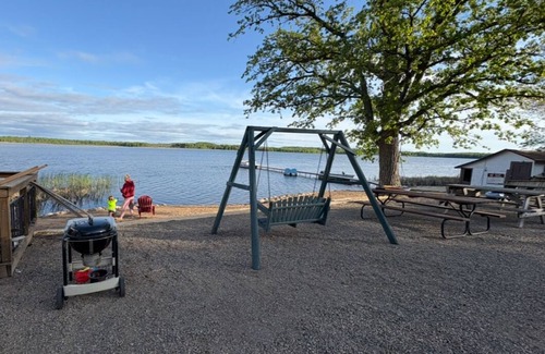 Roosevelt Cabin | Cozy Cabin Getaway Right on the Water! Great fishing lake. Near Mille Lacs