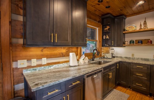 Banner Elk Cabin | Cozy Cabin in a Quaint Village