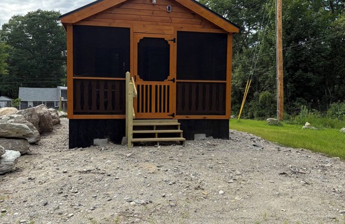 Trenton Cabin | Cozy cabin in lovely Trenton with WiFi, AC