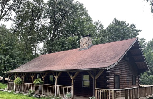 Kabletown Cabin | Cozy Cabin in the Woods