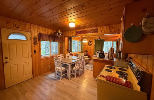 Island Park Cabin | Cozy Cabin in the Woods